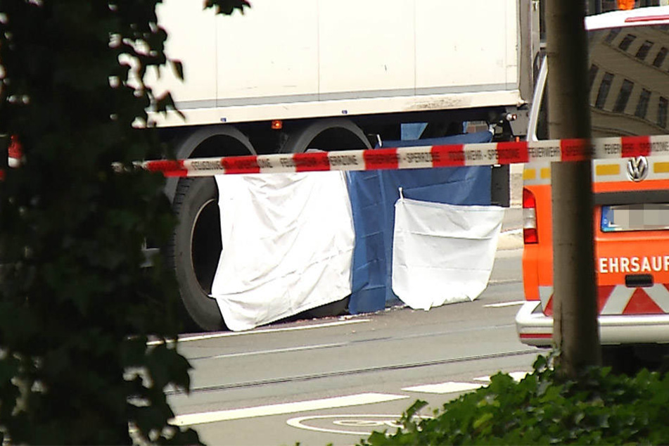 Die herbeigerufenen Rettungskräfte konnten nur noch den Tod der Frau feststellen.