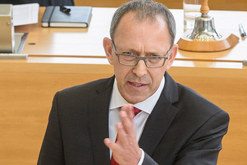 Sieht seine Partei schon in der Regierung: Sachsens AfD-Chef Jörg Urban (54).