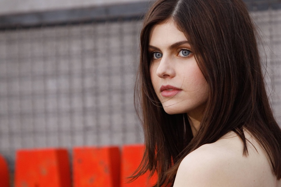 Armed man arrested outside Alexandra Daddario's home