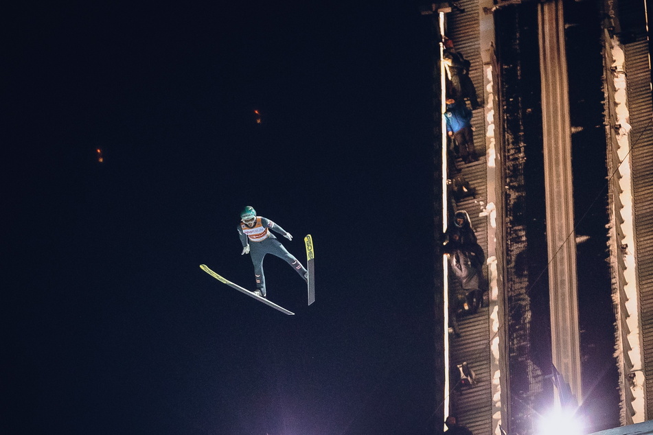 Ab Freitag wird in der Vogtland Arena wieder geflogen. Erstmals überhaupt sind die Nordischen Kombinierer und Skispringer zusammen in Klingenthal.