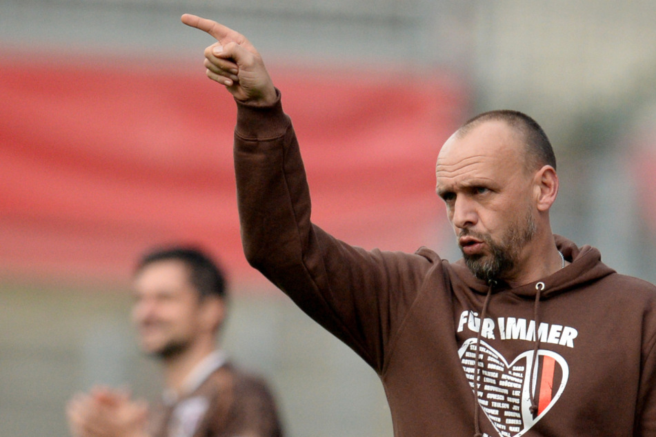 Unter Holger Stanislawski konnte der FC St. Pauli in die 1. Bundesliga aufsteigen. (Archivbild)