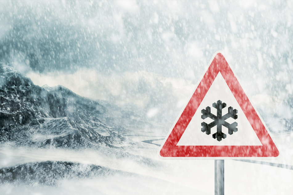 Der Deutsche Wetterdienst (DWD) warnt vor Schnee und Glätte in Sachsen (Symbolbild).