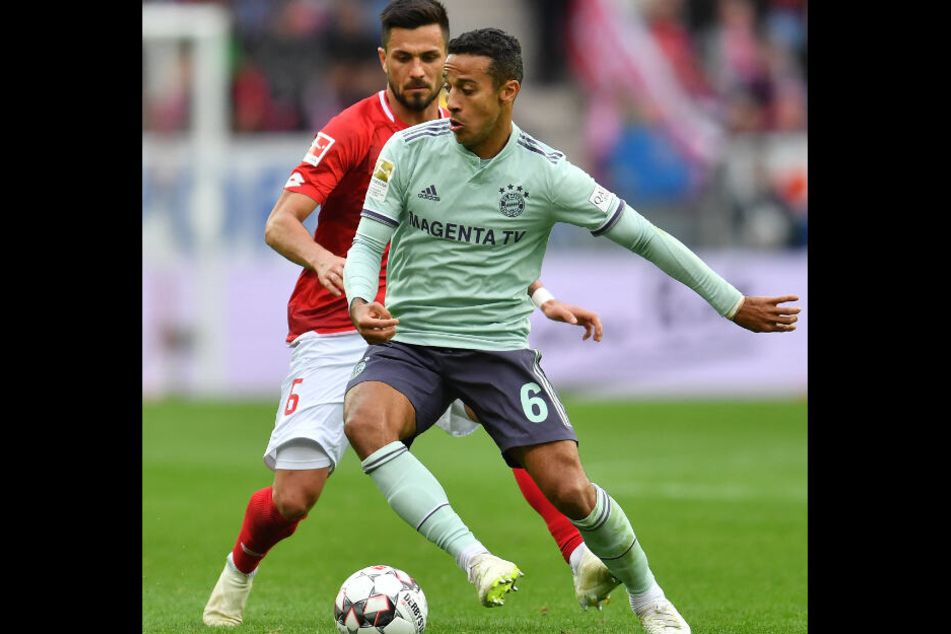 Auch Thiago könnte im offensiven Mittelfeld Regie führen.