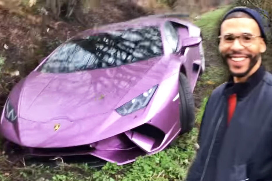 Trotz Unfall hatte der Besitzer gut Lachen.