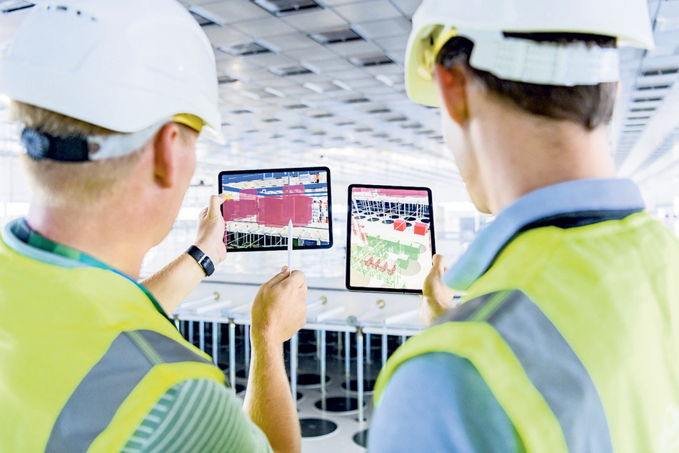 Alle Produktionsabläufe in der Fabrik werden digitalisiert und von Computern und Mitarbeitern ausgewertet.