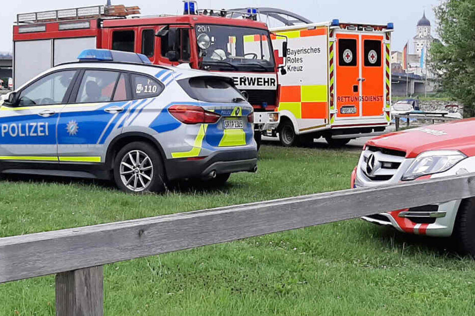 Die Rettungskräfte versuchten alles, konnten das Leben des Mannes aber nicht retten.