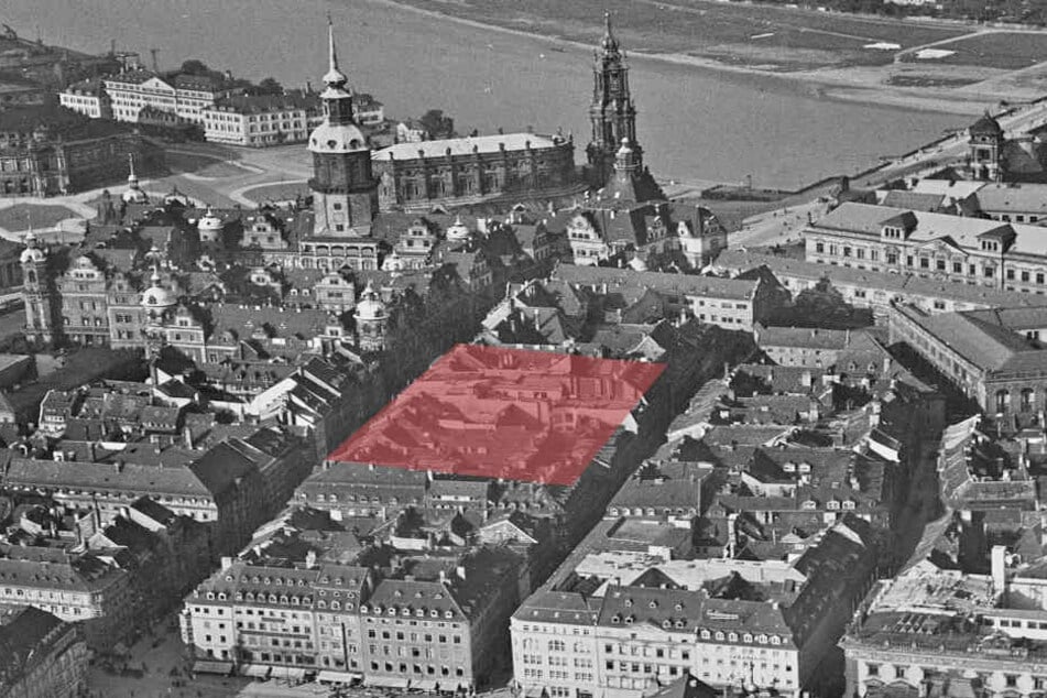 So eng bebaut war der Neumarkt noch Anfang 1945. Der rote Bereich zeigt das
Areal der aktuellen Ausgrabungen.