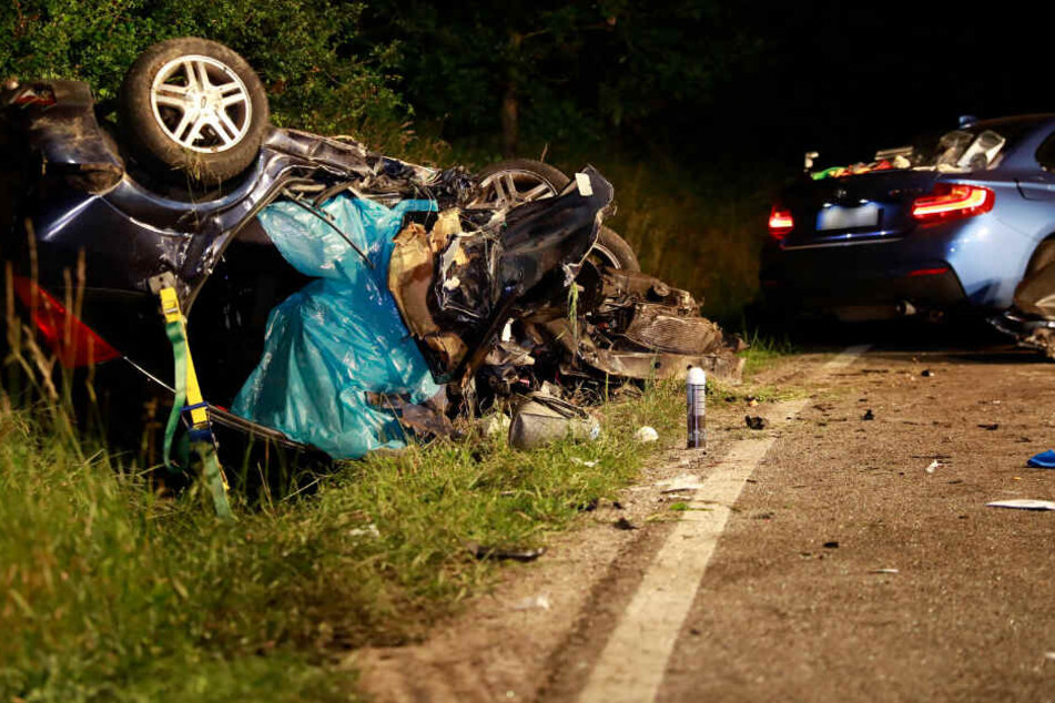 Der 24-jährige BMW-Fahrer soll über 100 Meter in einer Kurve gedriftet sein und kam dabei auf die Gegenfahrbahn.