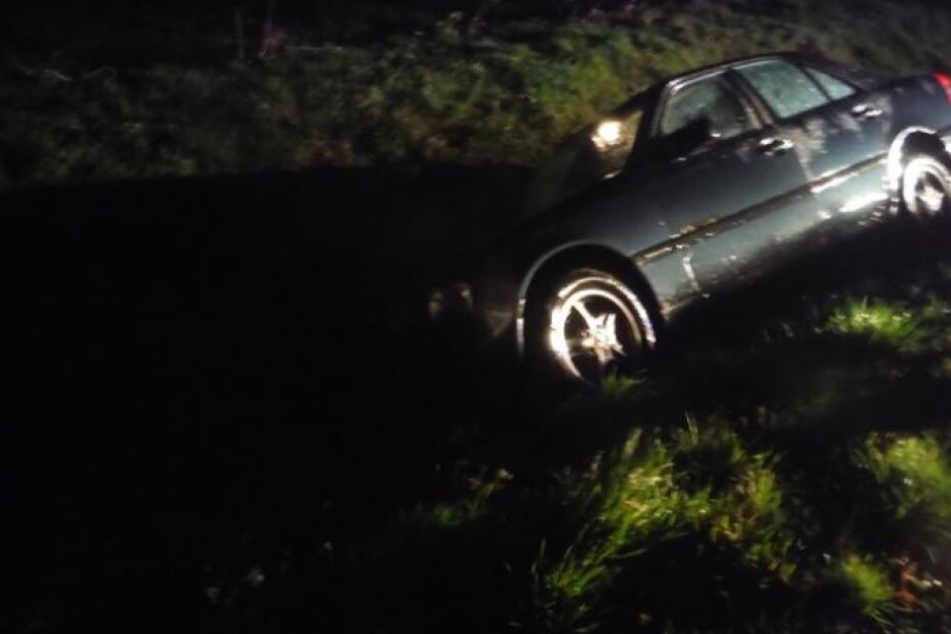 Der verunfallte Wagen des betrunkenen Autofahrers.
