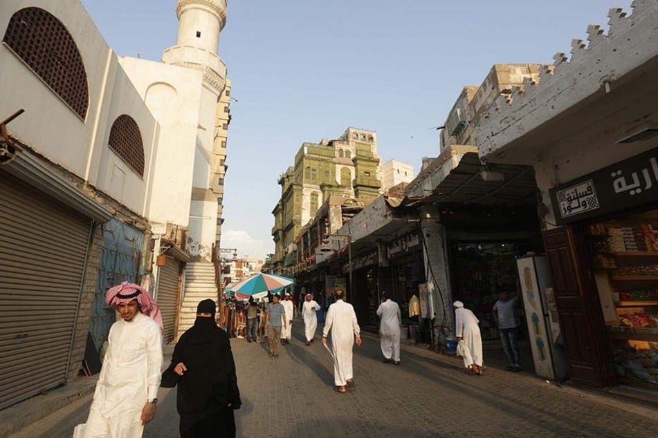 Straßenszene in Dschidda. Nach mehr als 35 Jahren hat Saudi-Arabien das Verbot von Kinos aufgehoben.