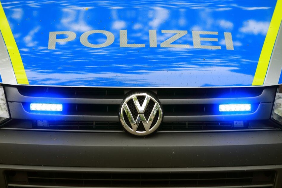 Als die Polizei auftauchte, drückte der 14-Jährige aufs Gas. (Symbolbild)