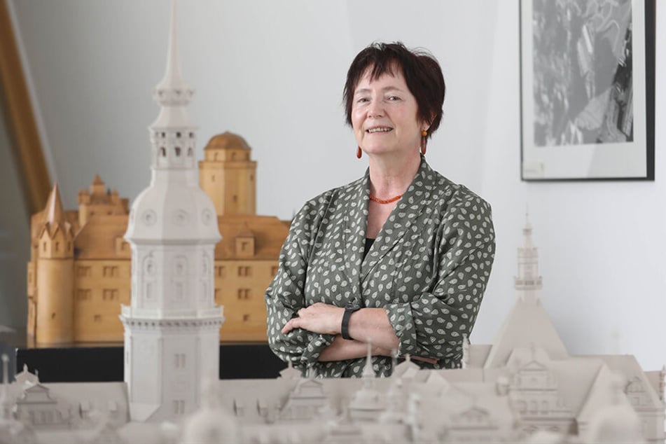 Professor Rosemarie Pohlack (65) im Landesamt für Denkmalpflege in Dresden.