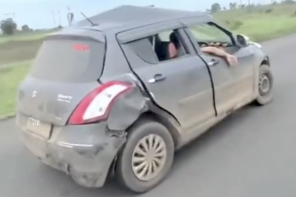 Bereits aus dieser Perspektive sieht dieser Suzuki Swift aus Indien ziemlich mitgenommen aus.