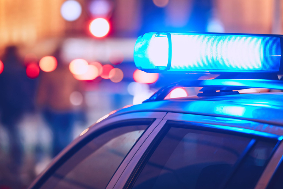 Die Polizei in Münster sucht nach einem Überfall zwei Räuber. (Symbolbild)