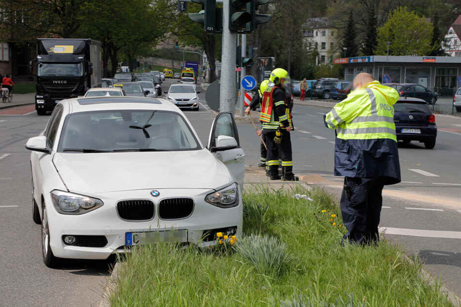 Die BMW-Fahrerin war auf der Nordstraße unterwegs, als auf der Kreuzung der Unfall passierte.