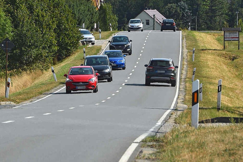 Die Bundesstraße 98 war zweimal Ziel des Irren.