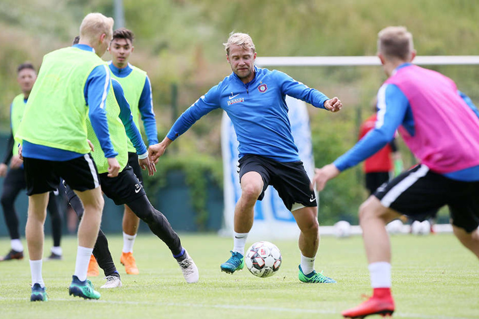 Gleich im ersten Training voll bei der Sache: Jan Hochscheidt. Er kehrte nach fünf Jahren in Braunschweig zurück.