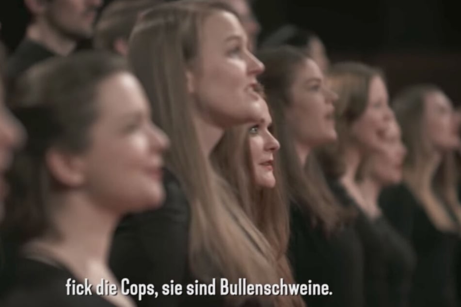 "Fick die Cops": Zu sanften Melodien gibt es bei Funk derbe Texte. (Screenshot)