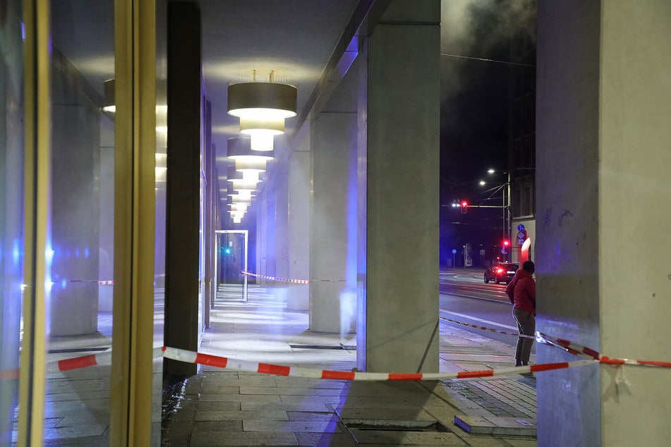 In einer Tiefgarage an der Annenstraße war in der Nacht ein Feuer ausgebrochen.