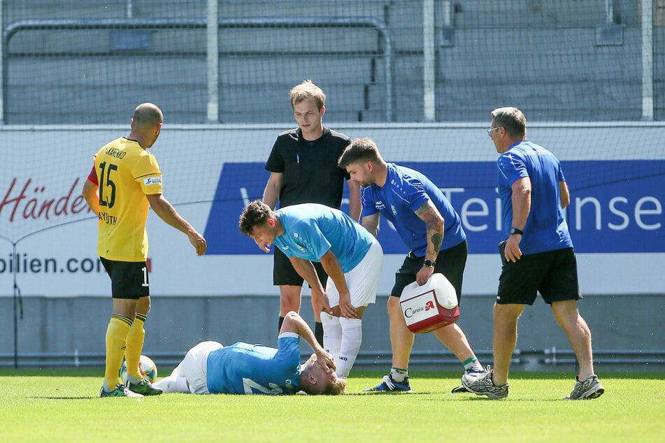 Neuzugang Robert Zickert von Lok Leipzig verletzte sich ebenso wie Linksverteidiger Paul Milde.