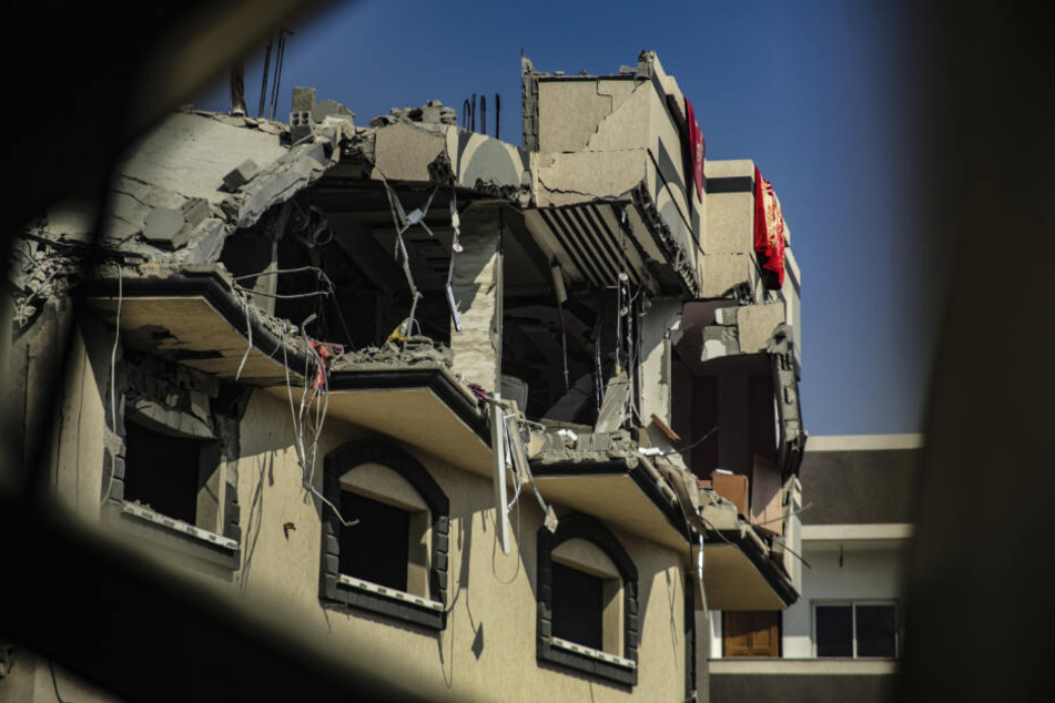 Das nach einem israelischen Luftangriff beschädigte Haus des islamischen Dschihad-Führers Baha Abu Al Ata.