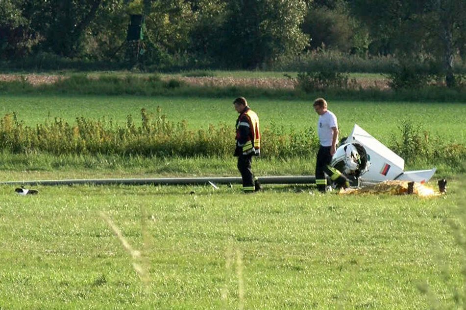 Nach einem ungewöhnlichen Manöver stürzte der Flieger ab.