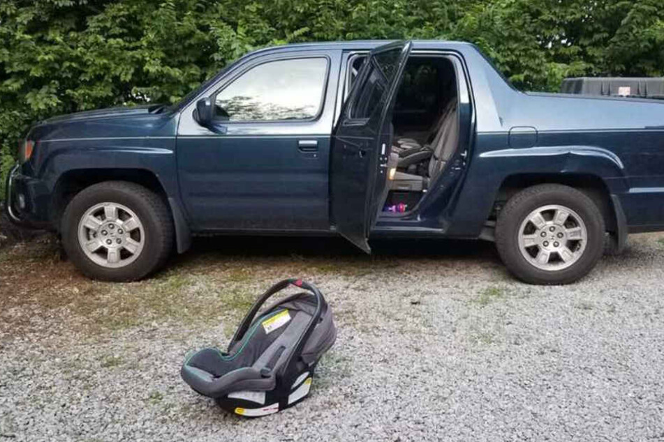 Die Polizei veröffentlichte Bilder des Pickups von Matt Barker.