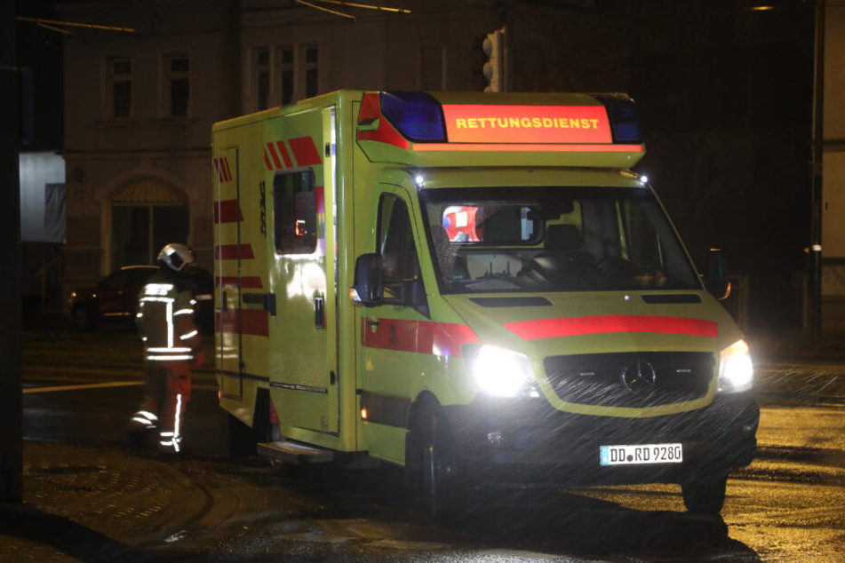 Per Rettungswagen kam ein Mann ins Krankenhaus.