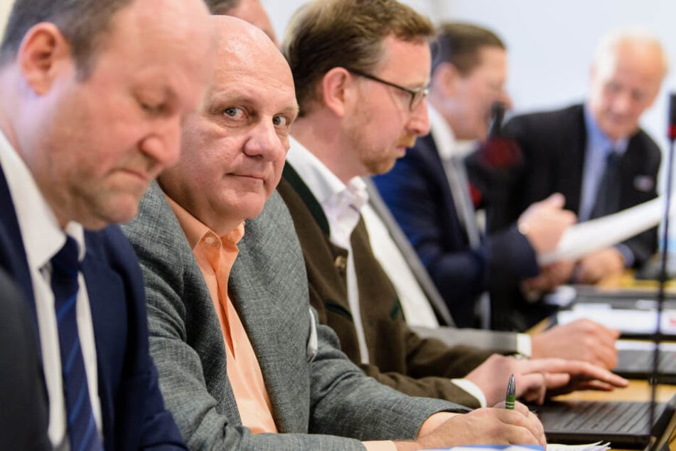 Markus Bayerbach (l.) fühlt sich durch die Worte von Markus Plenk beleidigt.