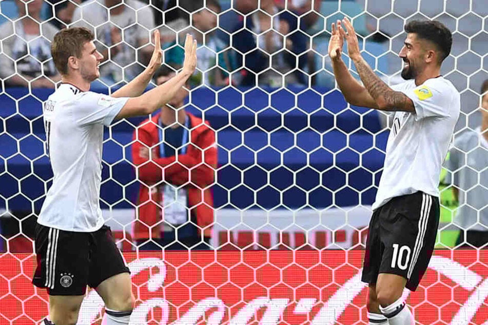 Juni 2017: Demirbay (rechts) gratuliert Timo Werner (links) nach dessen Treffer zum 2:0.