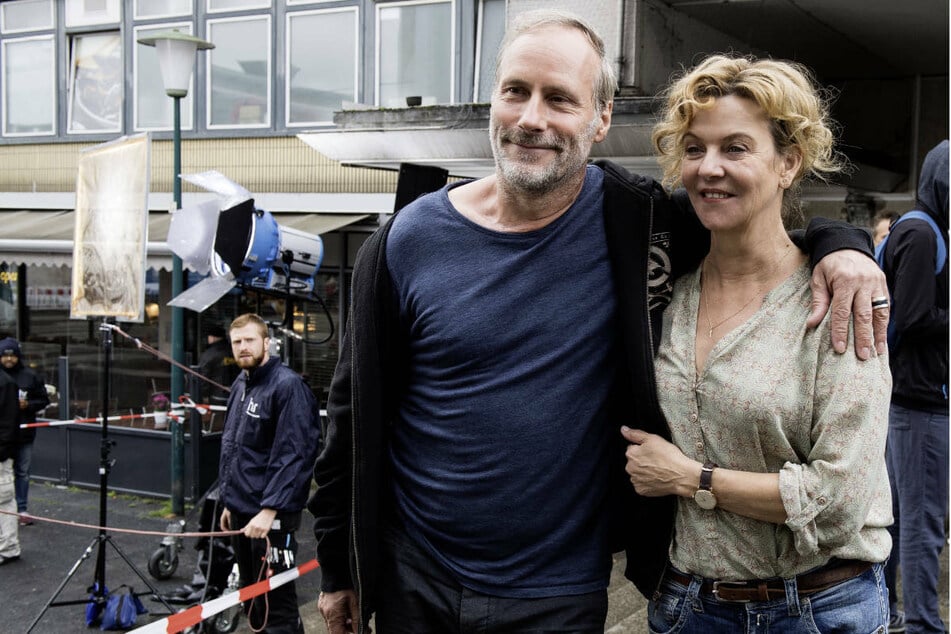 Wolfram Koch mit Kollegin Margarita Broich (61): Seit 2015 stehen die beiden als "Tatort"-Kommissare Paul Brix und Anna Janneke vor der Kamera.
