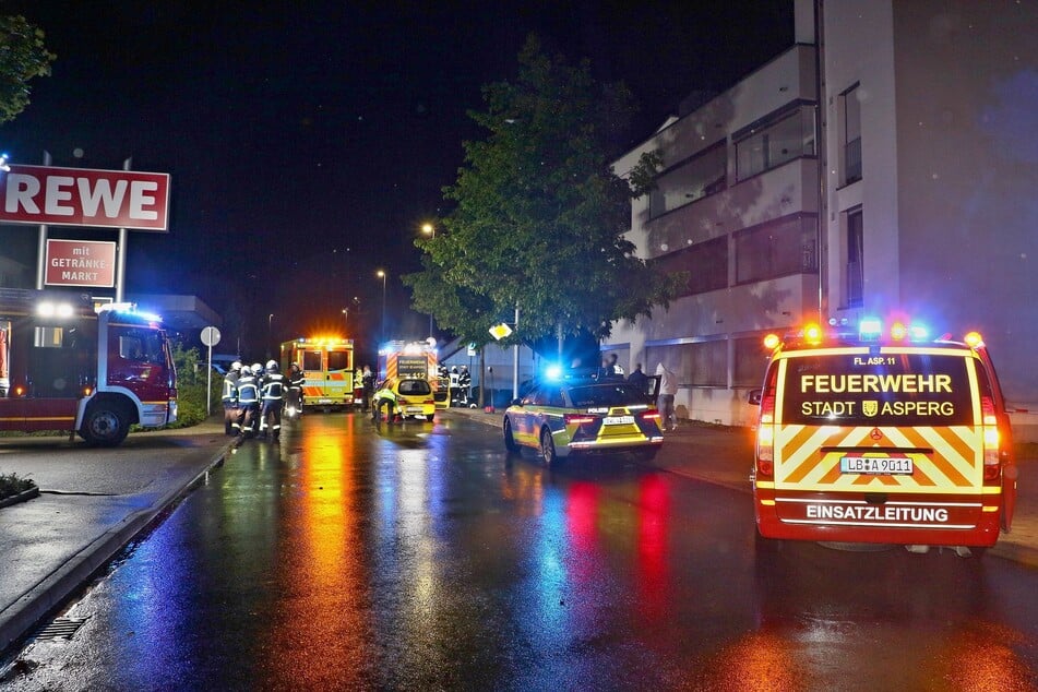 Zahlreiche Rettungskräfte kümmerten sich um die Unfallopfer.