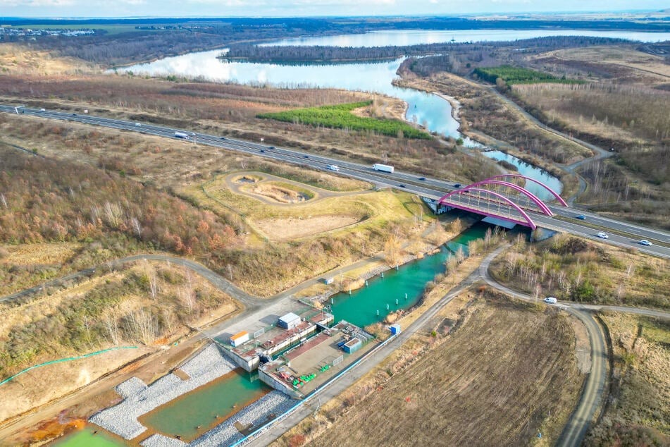 Seit Jahren ist der Störmthaler Kanal gesperrt. Jetzt musste die Gefahrenlage neu eingeschätzt werden.