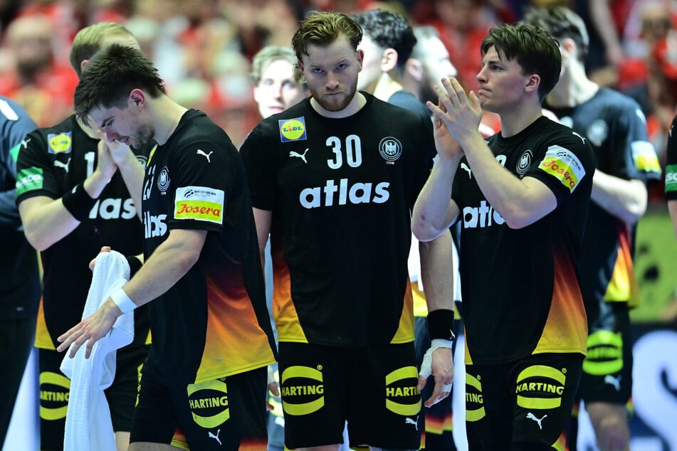 Für Tom Kiesler (M.) kommt ein Einsatz noch zu früh.