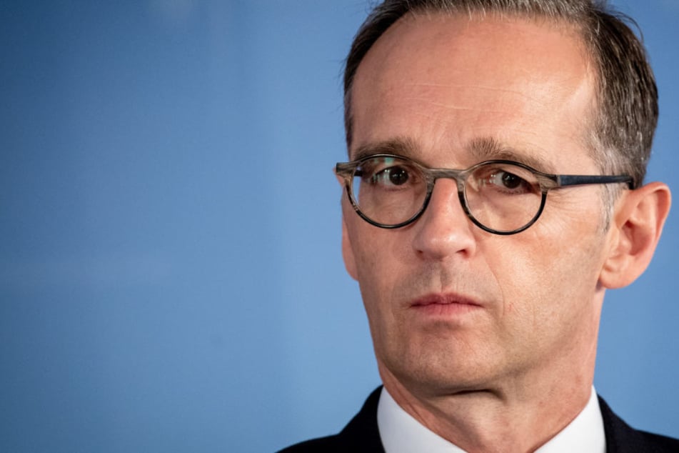 Ein 35-Jähriger ist bei einer Messerattacke in Chemnitz ums Leben gekommen. Dieser Vorfall löste eine rechte Welle der Gewalt aus. Heiko Maas kritisierte die Akteure scharf.