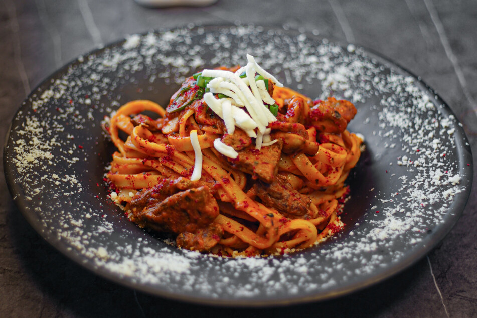 Feel free to pair Bolognese with whatever pasta type figures your fancy.