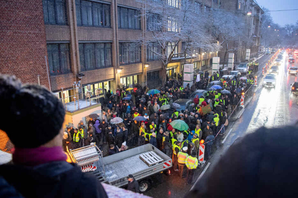 Demonstration am Neckartor gegen das Dieselfahrverbot.