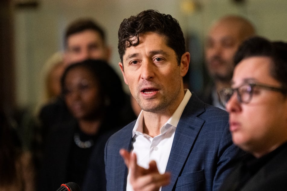 Minneapolis Mayor Jacob Frey has called for state investigators to be allowed to join the federal investigation into ICE's killing of Renee Good.