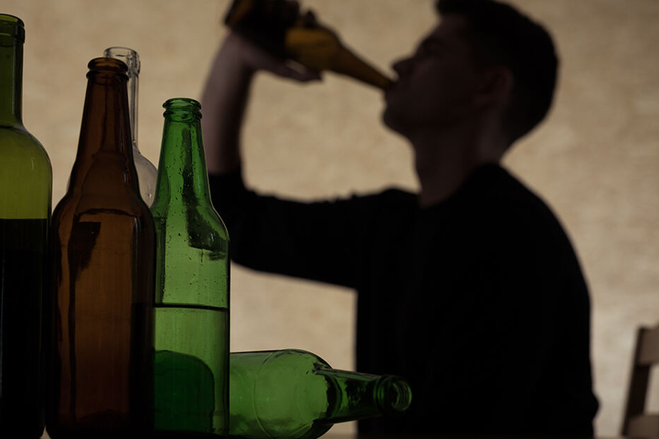 Der 20-Jährige hätte sein Kraftrad wohl lieber stehen lassen sollen. (Symbolbild)