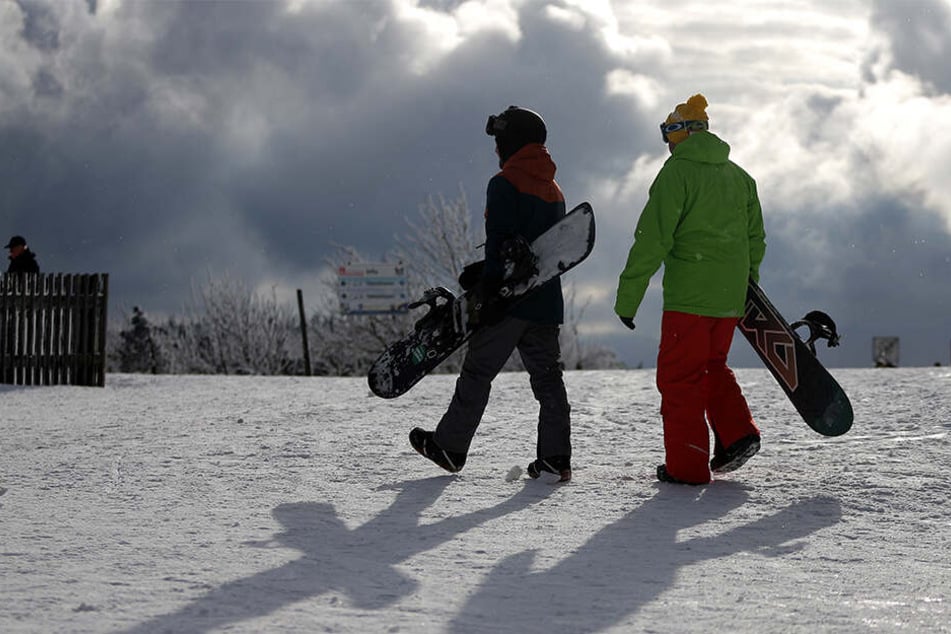 In Bulgarien kamen zwei Snowboarder durch einen Lawinenabgang ums Leben. (Symbolbild)