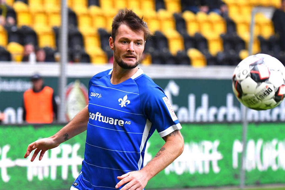 Im Hinspiel kassierte Marcel Heller mit seinen Lilien in Dresden eine herbe 1:4-Niederlage.