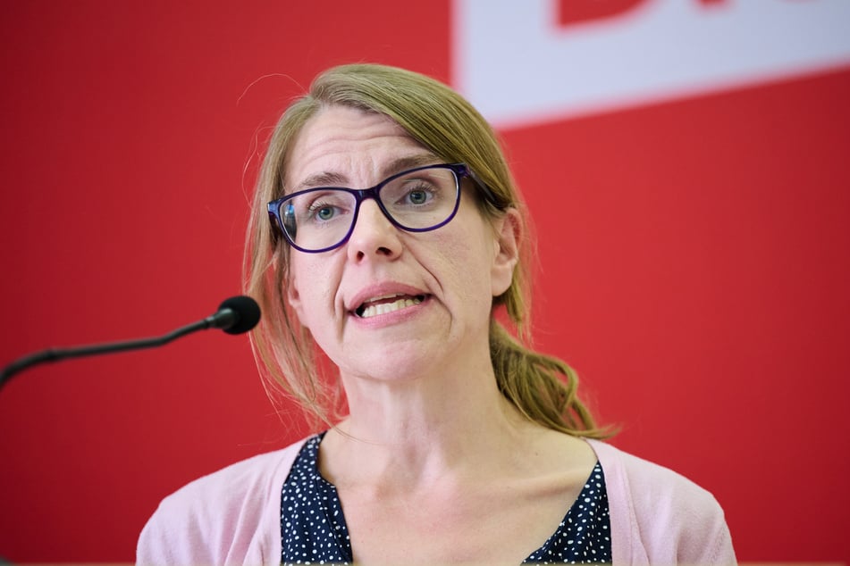 Franziska Brychcy (41) sei zu der Erkenntnis gekommen, dass die Arbeit als Parteivorsitzende und im Landesparlament zwei Vollzeitjobs seien.