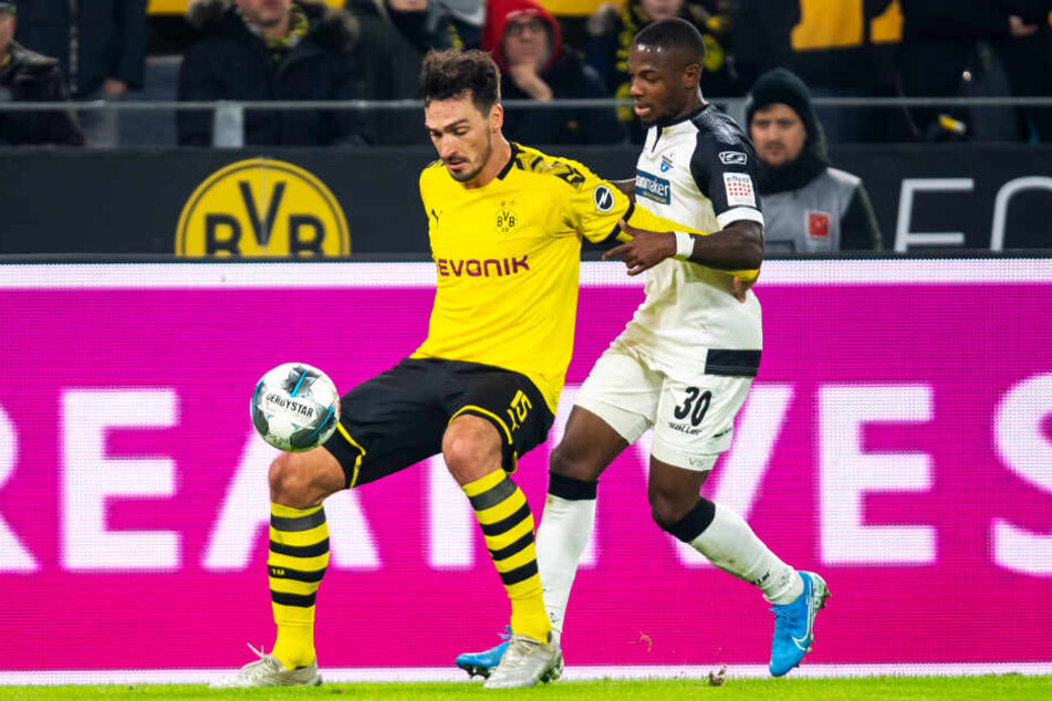 Mats Hummels und sein BVB bewiesen gegen Paderborn und Streli Mamba in der zweiten Halbzeit Moral.