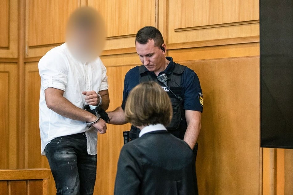 Der 21-jährige Mann wurde im Jahr 2023 wegen Mordes verurteilt.