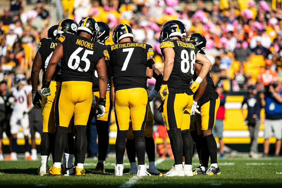Pittsburgh has been staying afloat in the 2021 NFL season at 3-3.