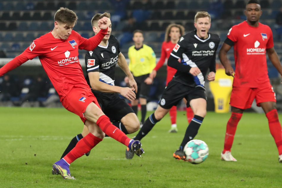 Krzysztof Piatek erzielt das vermeintliche 1:1.