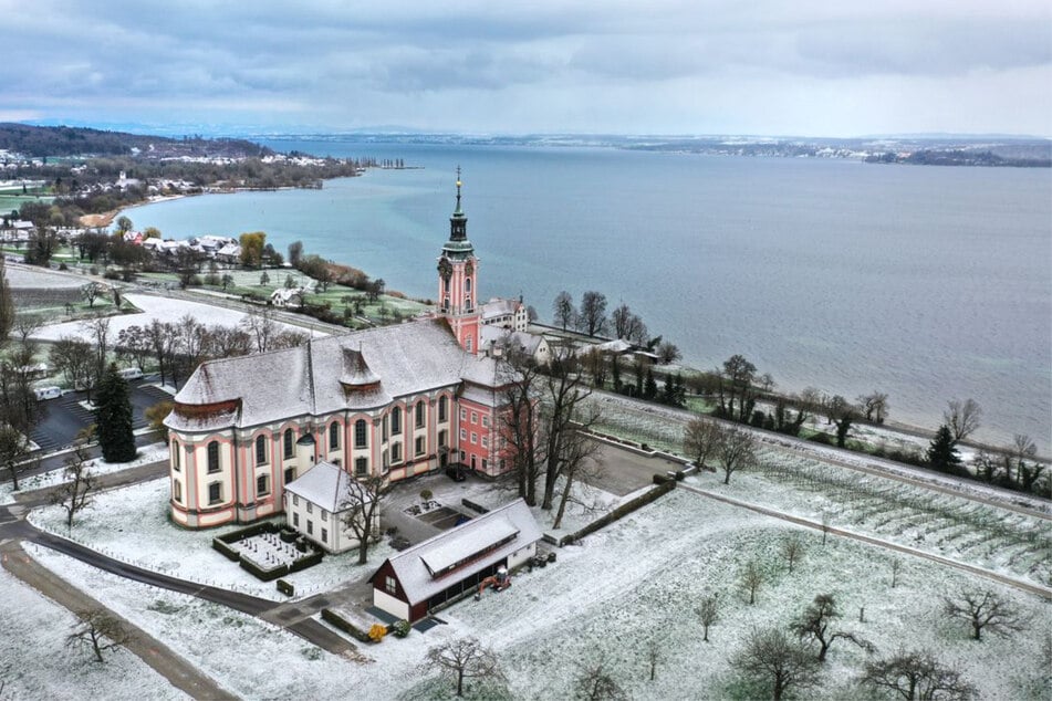 Das frostige Winterwetter hat positive Auswirkungen auf den Bodensee.