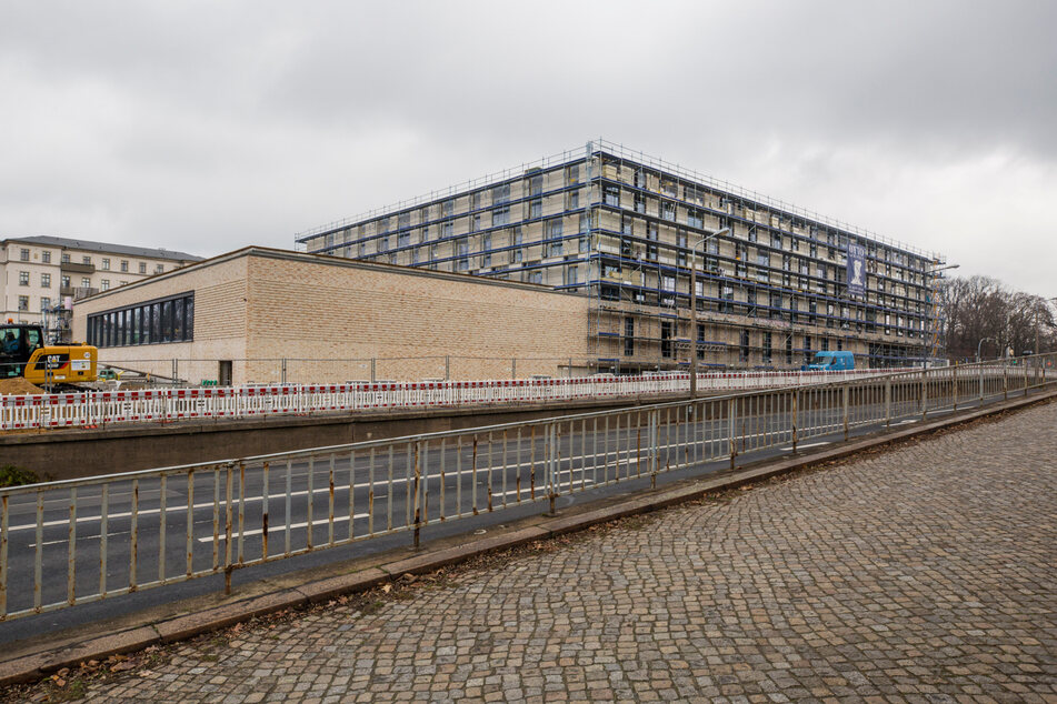 In den Neubau an der Königsbrücker zieht die "Gemeinschaftsschule Albertstadt".