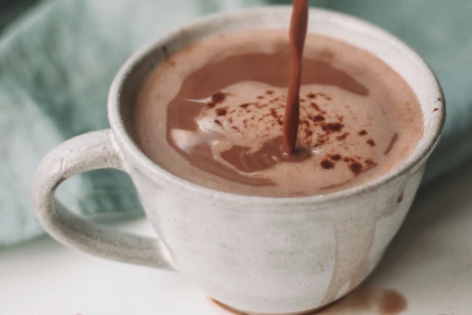 Family sues ski resort over hot chocolate that was "unnecessarily hot"