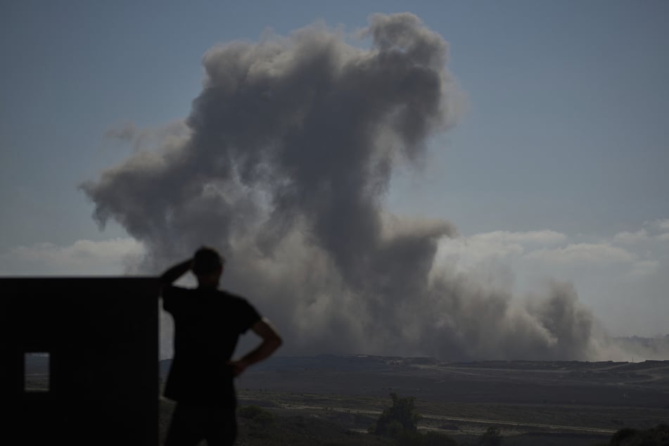 Im Gazastreifen sollen bei israelischen Angriffen erneut mehrere Menschen ums Leben gekommen sein.